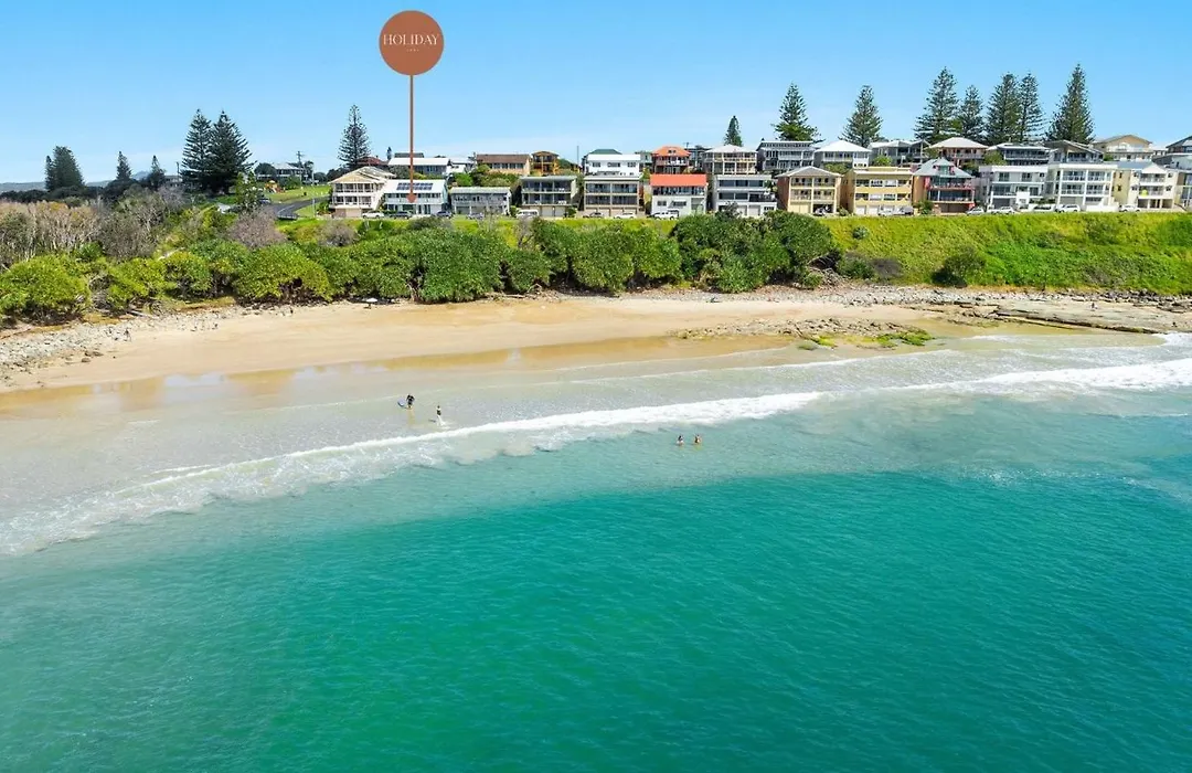 Como - Absolute Beachfront With Uninterrupted Convent Beach Views - Holiday Yamba-1