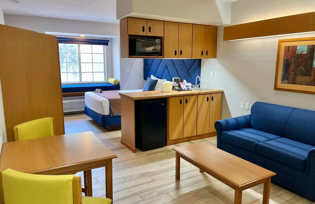 Microtel Inn & Suites By Wyndham Culiacan-1