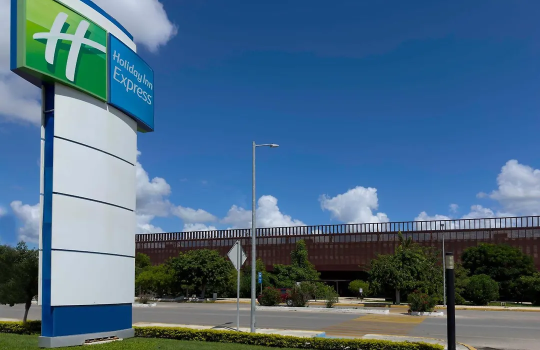 Holiday Inn Express Mérida, an IHG Hotel-1