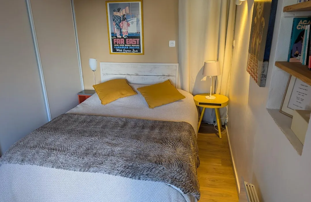 Les Yeux Bleus Bed & Breakfast-1