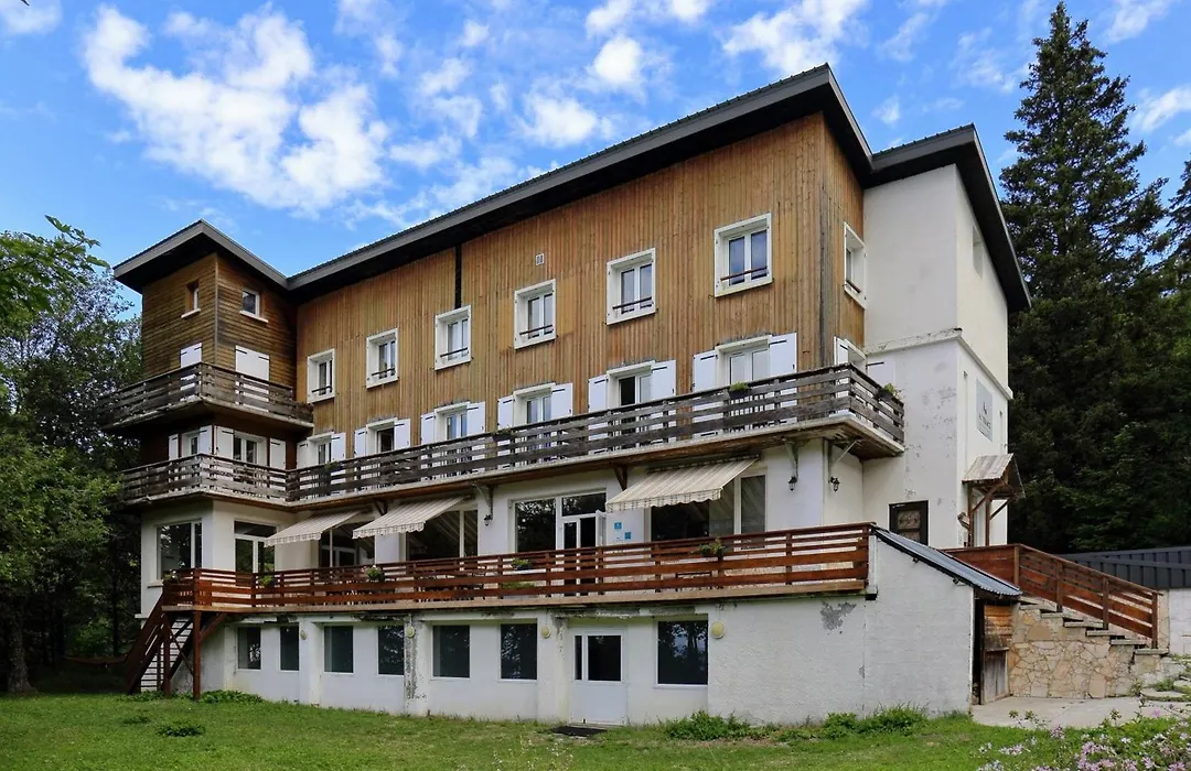 Auberge de Jeunesse HI Chamrousse-1