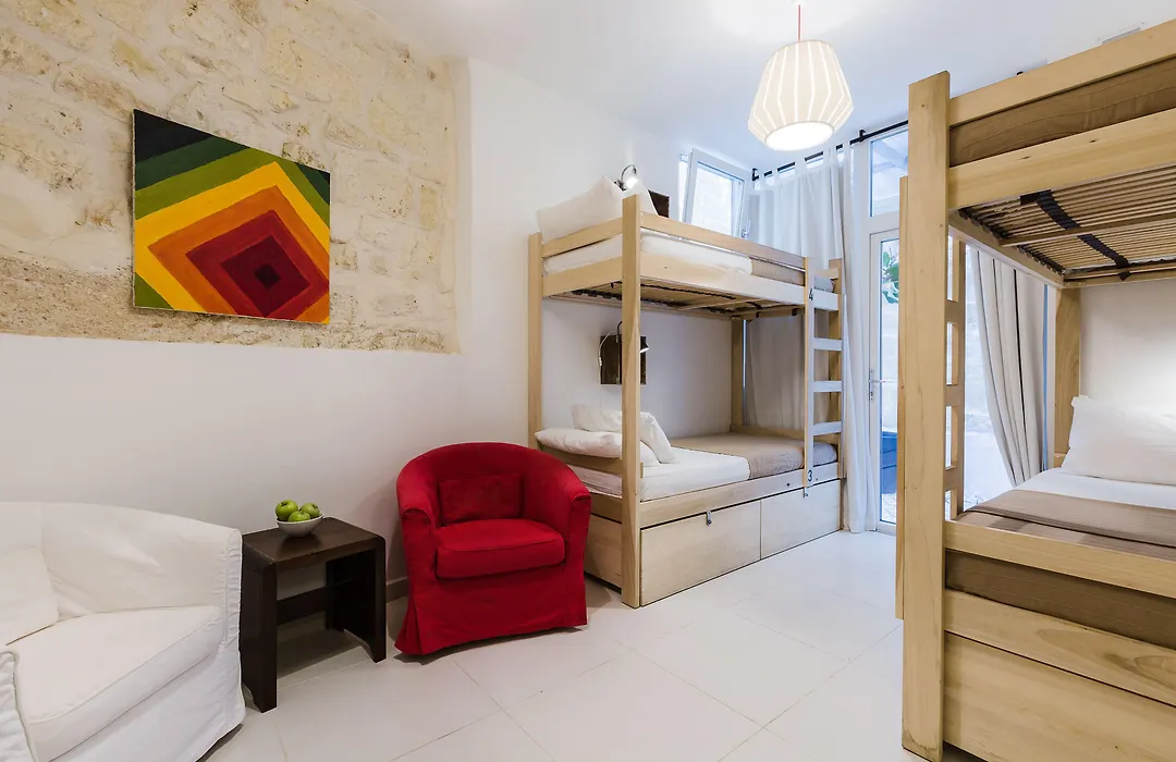 Two Pillows Boutique Hostel-1