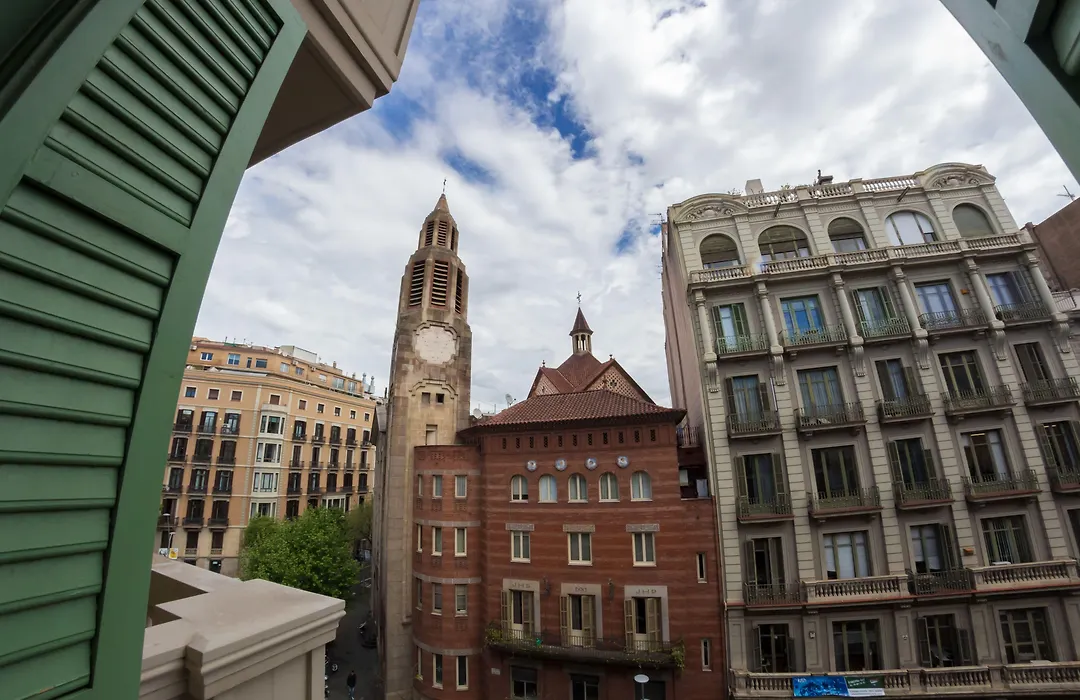 Sant Jordi Hostels Rock Palace-1
