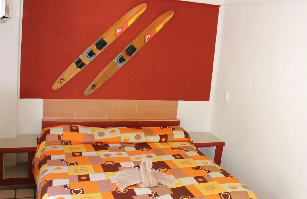 Hotel Arrecife Huatulco Plus-1