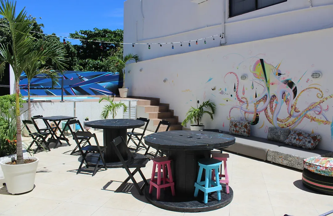 Farol Da Barra Suites E Hostel-1