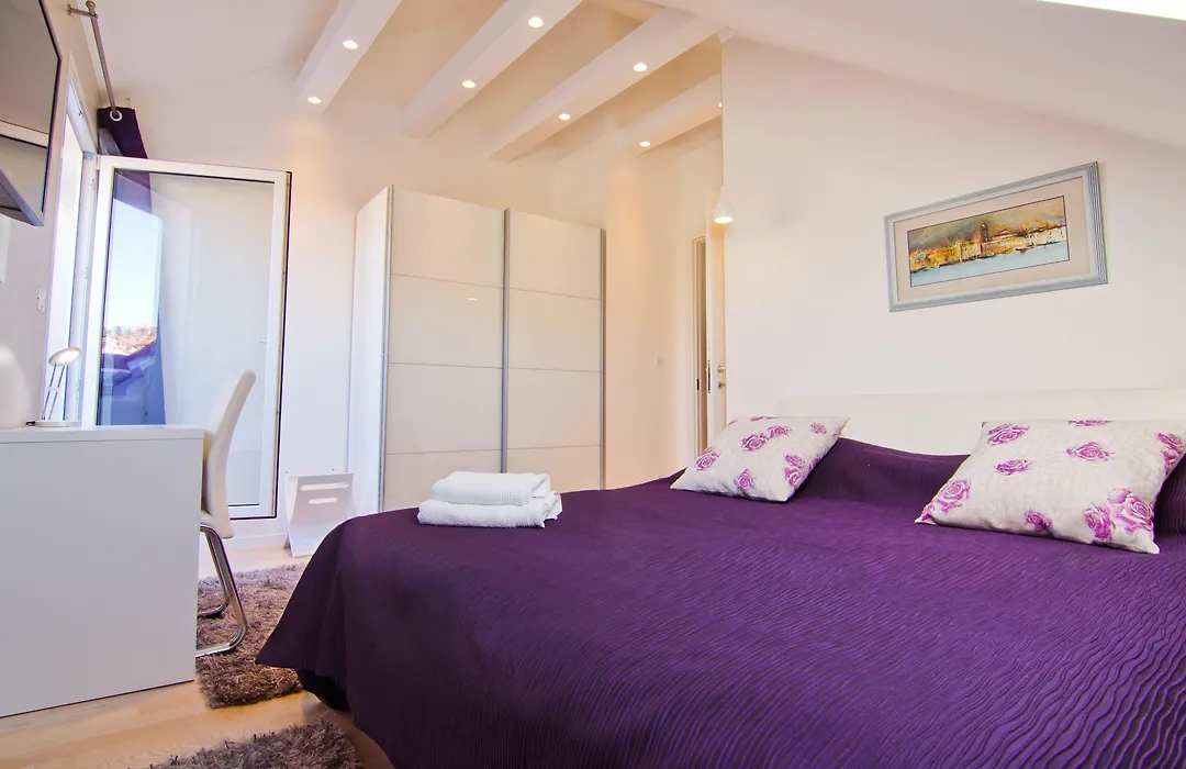 Laura Lux Suites-1