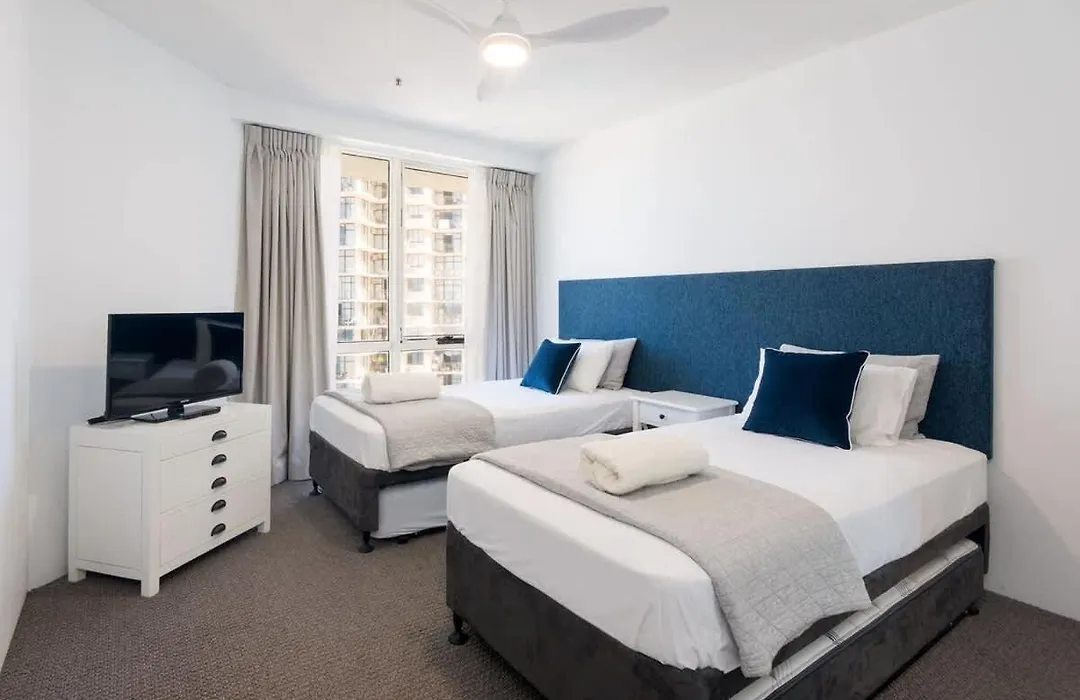 Allunga Stunning Beach Side Apartment-1