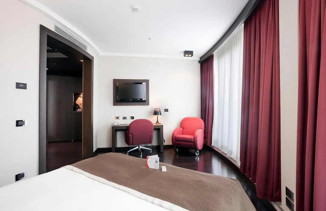 Crowne Plaza Milan City By Ihg-1