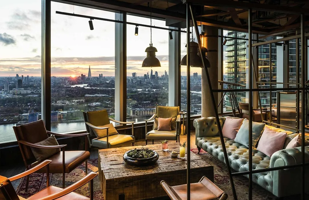 Novotel London Canary Wharf-1