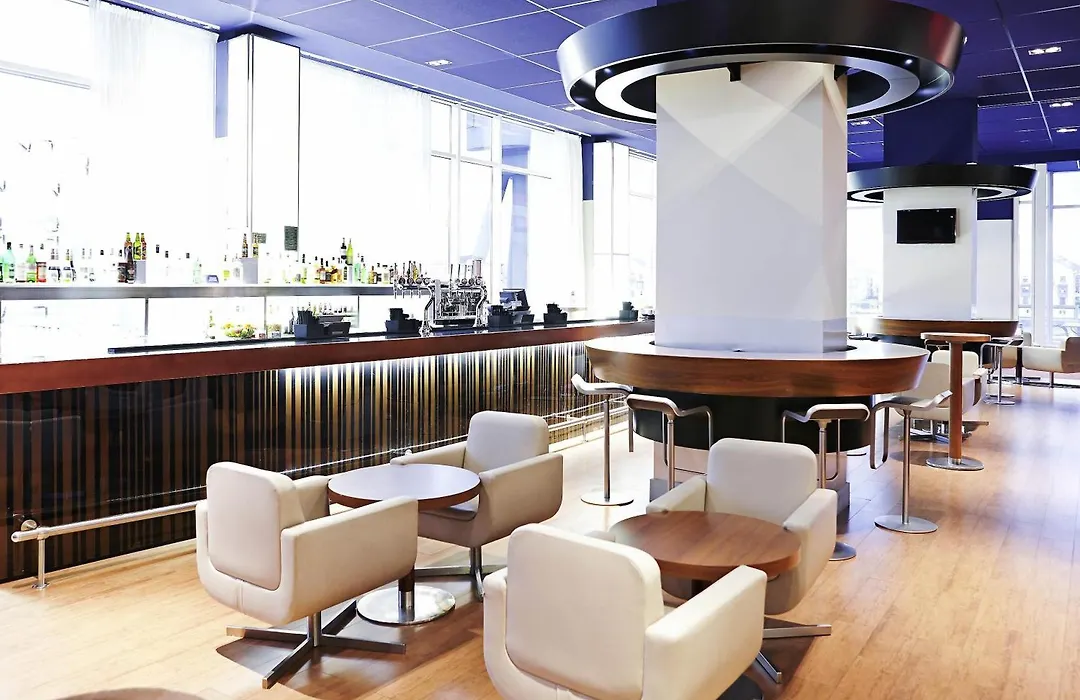 Novotel London Excel-1