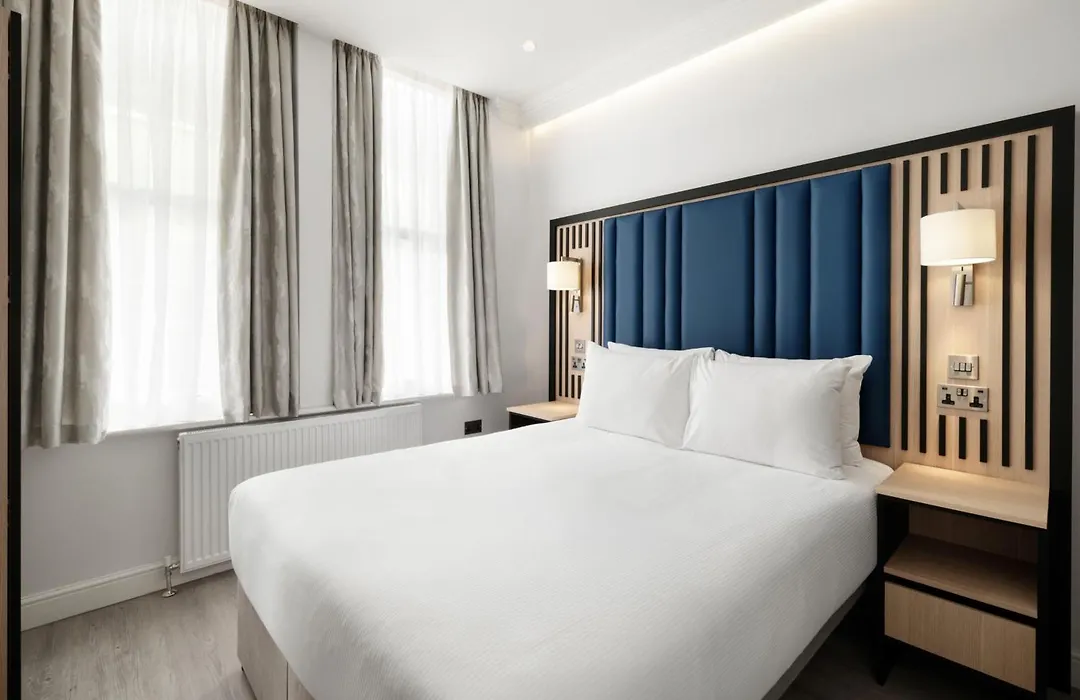 Spark By Hilton London Chiswick-1