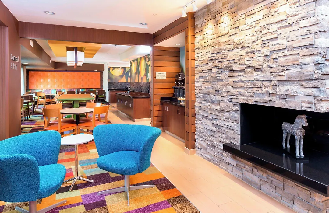 Fairfield Inn & Suites By Marriott Galesburg-1