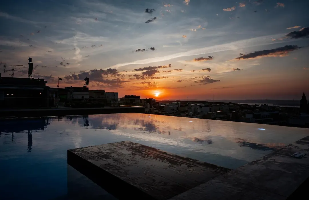 Solana Hotel & Spa-1