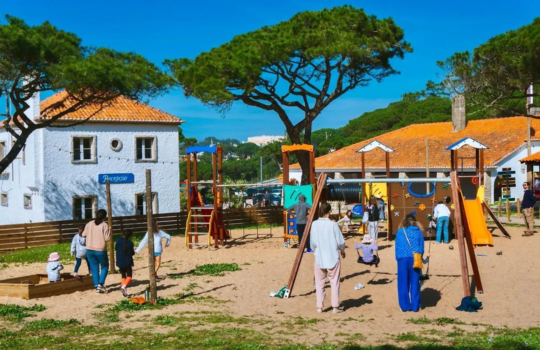 Oasis Backpackers Hostel Sintra Surf-1