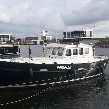 Prive B&B Motorsailer Rataplan-2