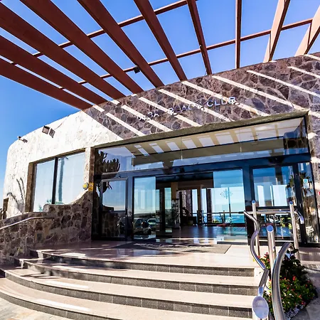 Apartamentos Bluebay Beach Club-3