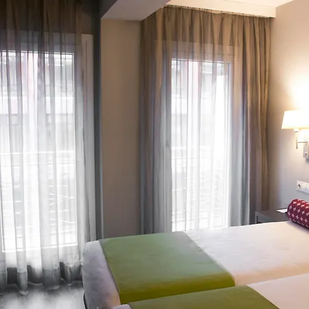 Mercure Madrid Centro-2