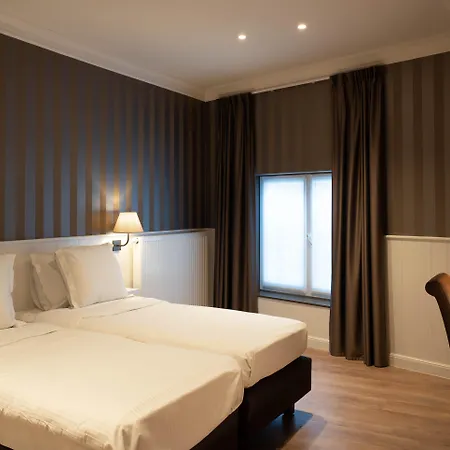 Hotel Du Theatre-2