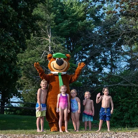Yogi Bear'S Jellystone Park Camp-Resort Wisconsin Dells-2