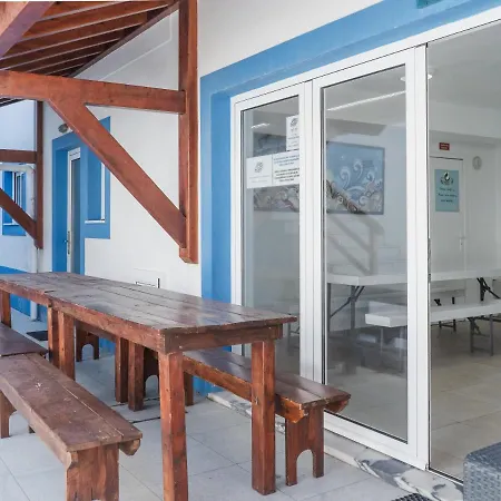 Peniche Surfcamp Hostel-2