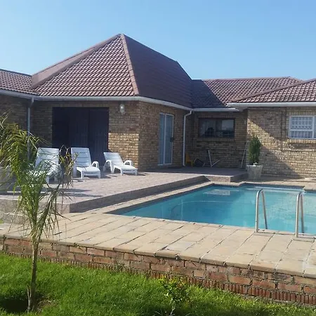 Ebenezer Guesthouse Bluewater Bay-3