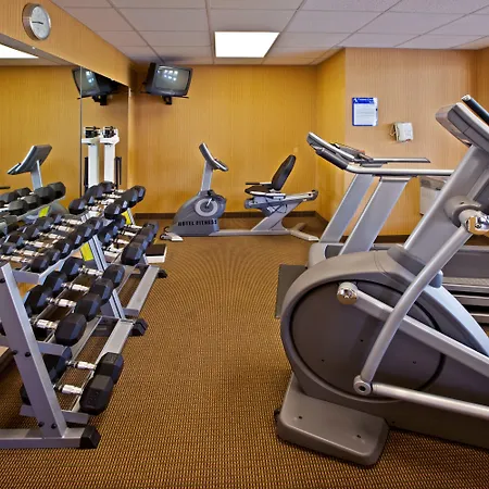 Holiday Inn Express Hotel & Suites Cincinnati-North/Sharonville-3