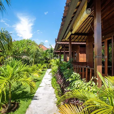 D'Muncuk Huts Lembongan-3