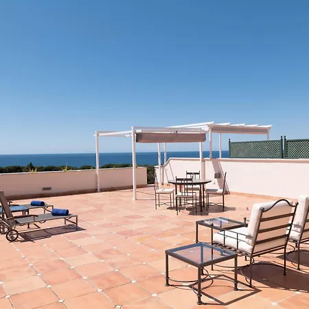 Apartamentos Guadalpin Suites-3