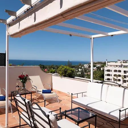 Apartamentos Guadalpin Suites-2