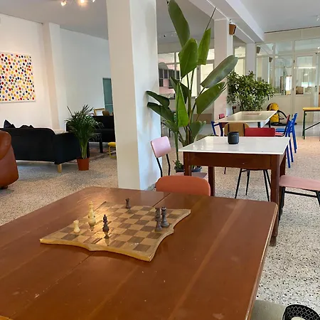 Meet Hostel Cervia-2