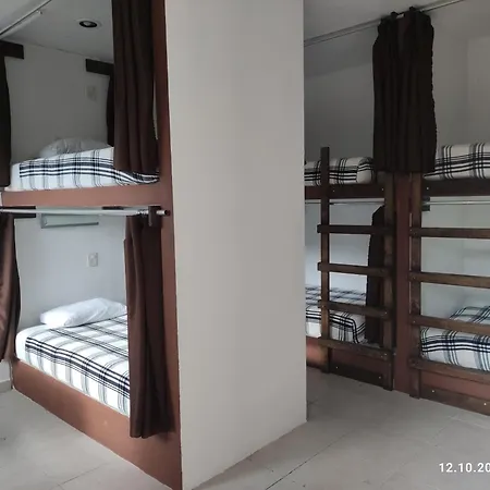 The All Inclusive Hostel - Food, Drinks And Transportation To The Beach And Cenotes-2