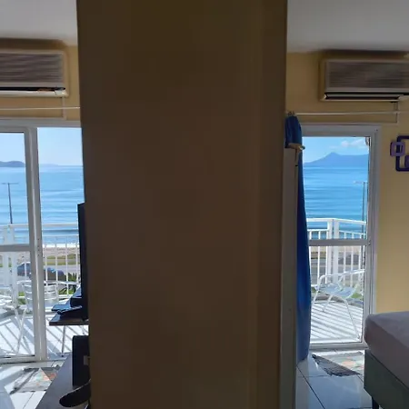 Praia De Massaguacu-2