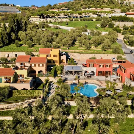 Leonardo Resort-3