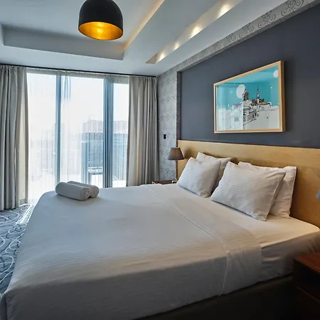 Four-G Hotel-2