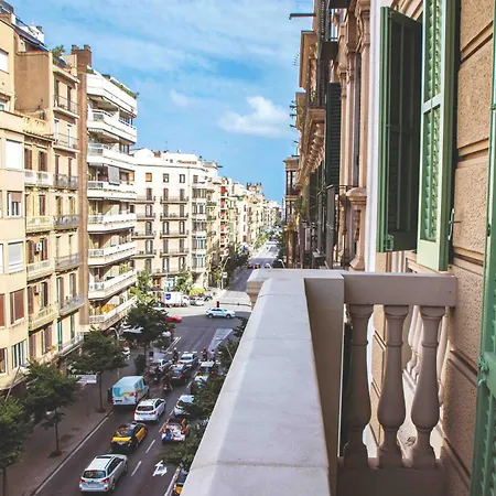 Sant Jordi Hostels Rock Palace-3