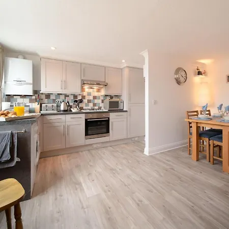 Devon Beach Court, Sea Views Of Woolacombe-3