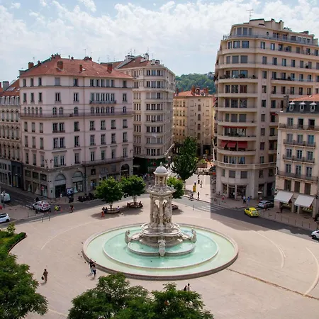 Mercure Lyon Centre Beaux-Arts-3