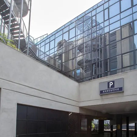 Best Western Plus Executive Hotel And Suites-3