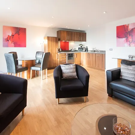 The Spires Serviced Apartments Birmingham-2