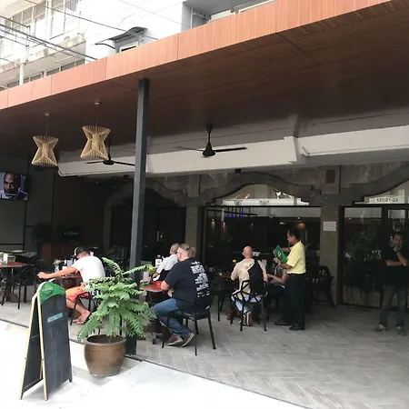 Maxim'S Inn-2