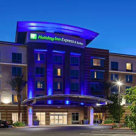Holiday Inn Express & Suites Anaheim Resort Area By Ihg-2