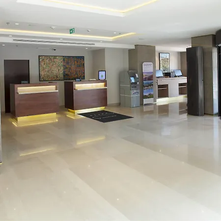 Courtyard By Marriott Belgrade City Center-3