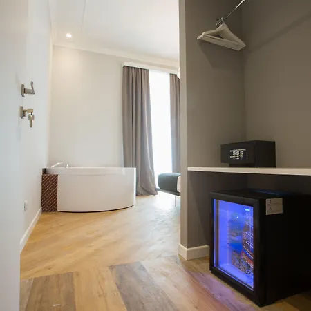 Ara Suite-3