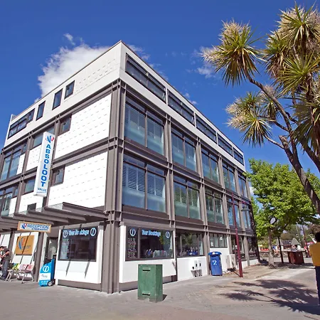 Absoloot Hostel Queenstown-3