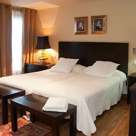 Hostal Tres Soles-2