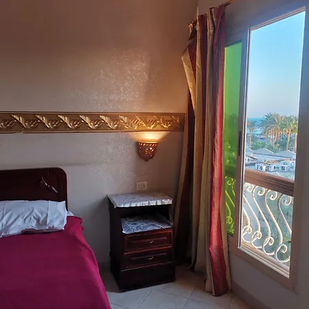 Golden Rose Hotel-2