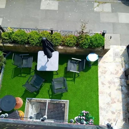 The Lyndhurst Guest House-2