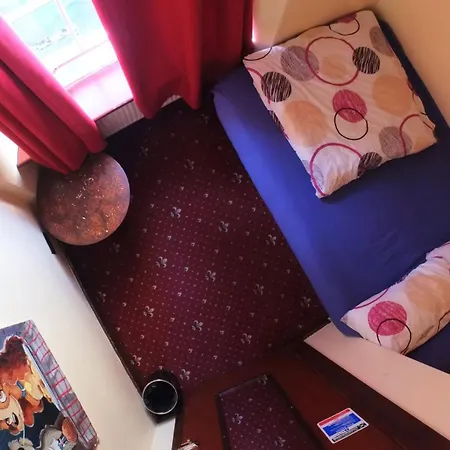 High Street Hostel - Over 18S Only, Backpackers Atmosphere (Adults Only)-2