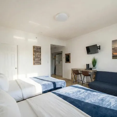 Barbizon On Ocean Drive Apartments-3