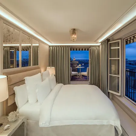 Hotel De Crillon-2